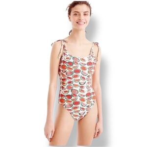 JCREW Swim Watermelon Print Women's Swimsuit 
Size 6
JCrew Onepiece Swimsuit